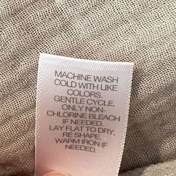 1428 Pure Jill Blouse Size L Cotton Seersucker Light Warm Gray Buttondown  New - Picture 8 of 9